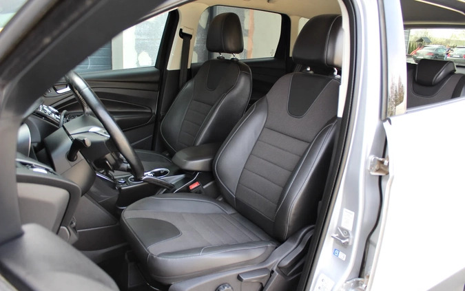 Ford Kuga cena 53900 przebieg: 235000, rok produkcji 2015 z Kobylin małe 277